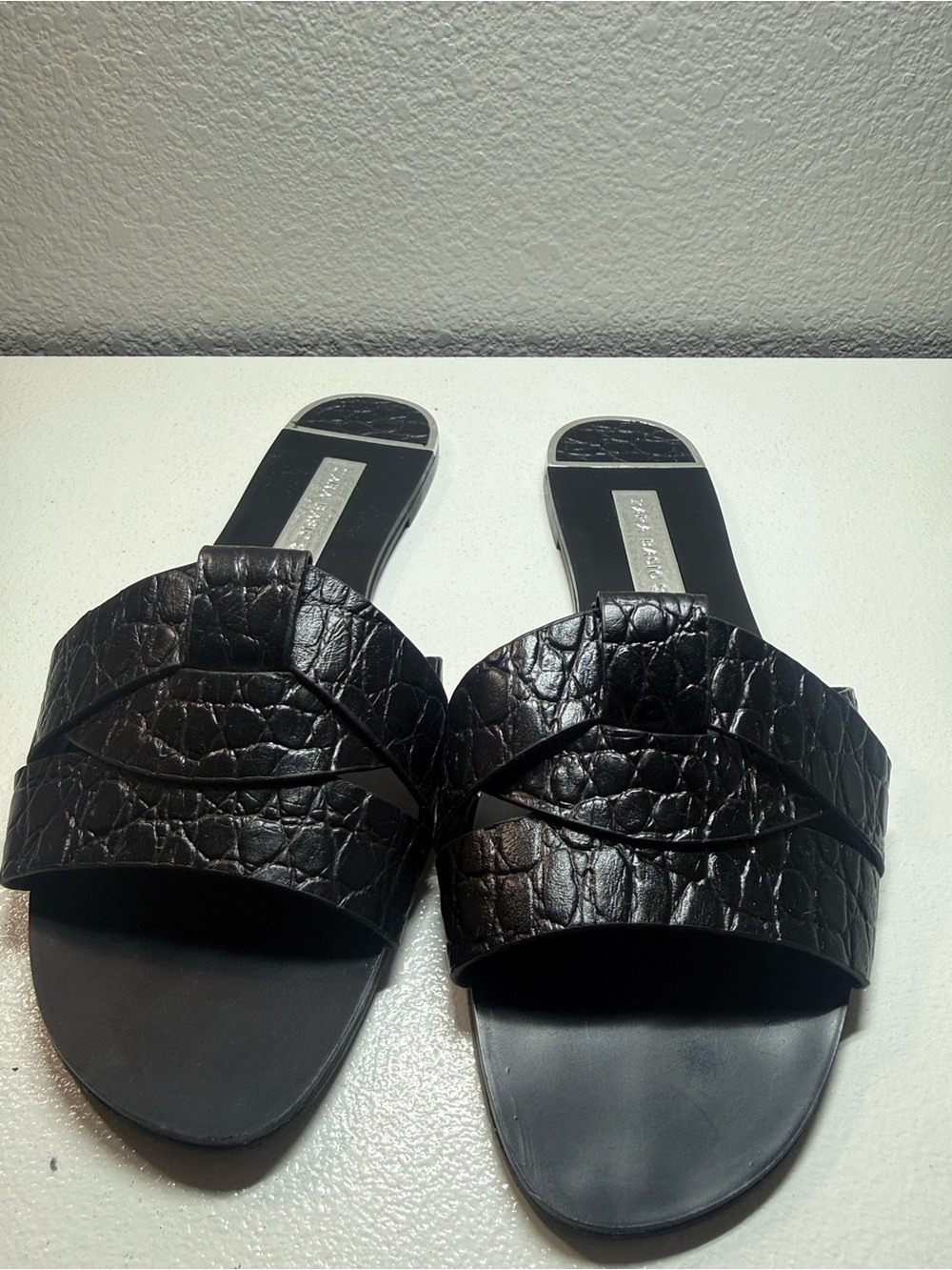 Zara Black Croc-Embossed Slide Sandals